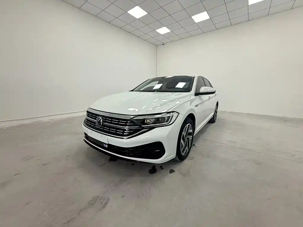Volkswagen Sagitar 2022