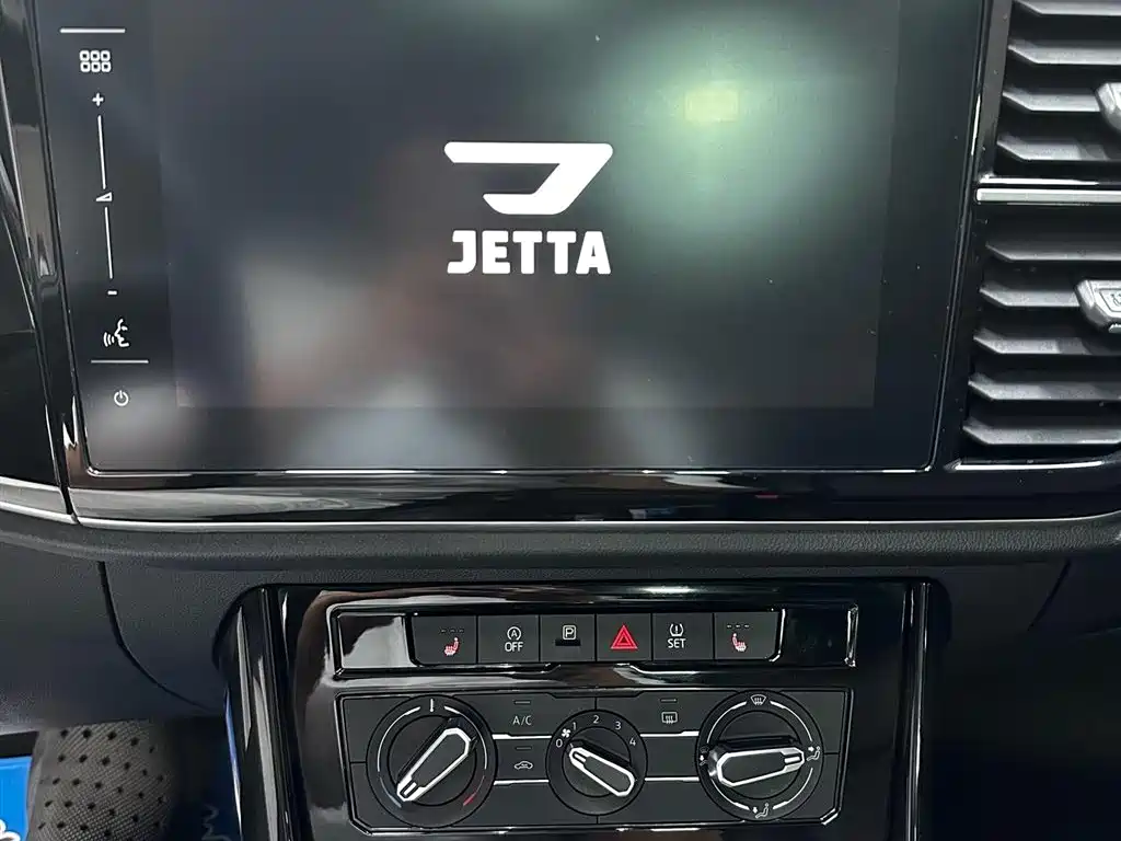 Jetta VS7 2023 — фото 14