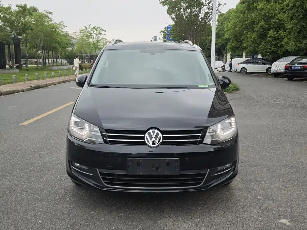 Volkswagen Sharan 2017 — фото 2