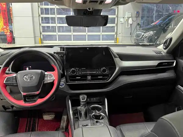 Toyota Highlander 2022