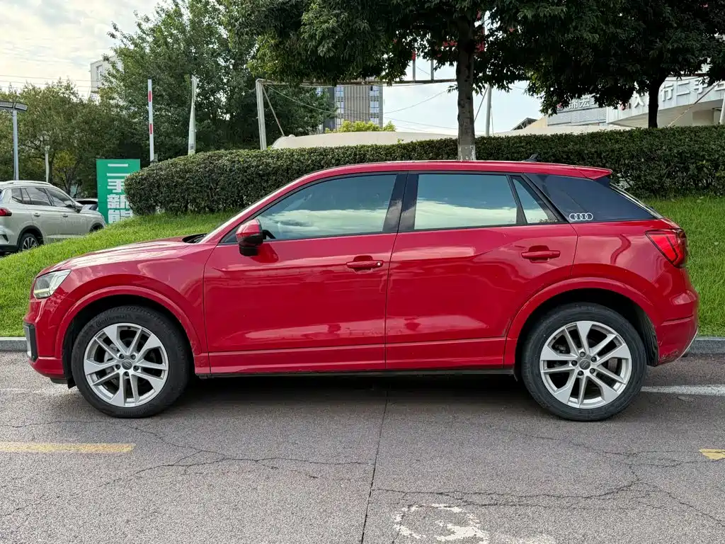 Audi Q2L 2018