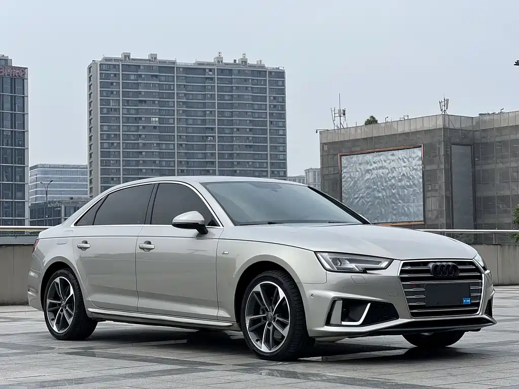 Audi A4L 2020