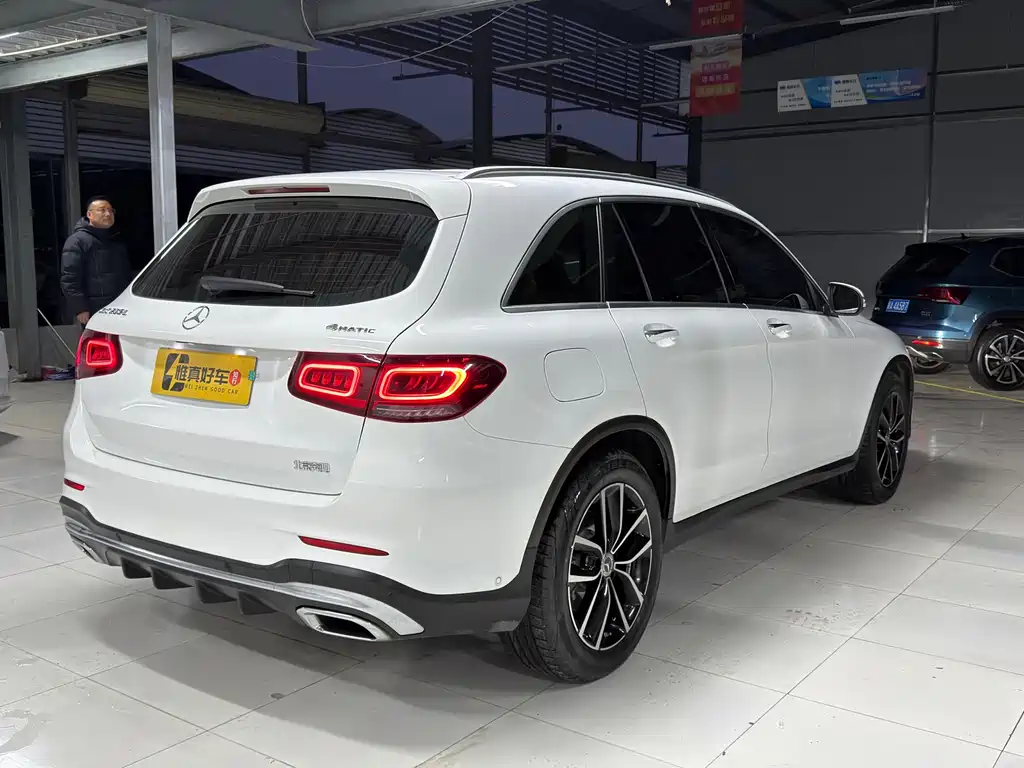 Mercedes-Benz GLC 2020 — фото 24