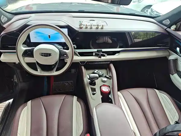 Geely Xingyue L 2024