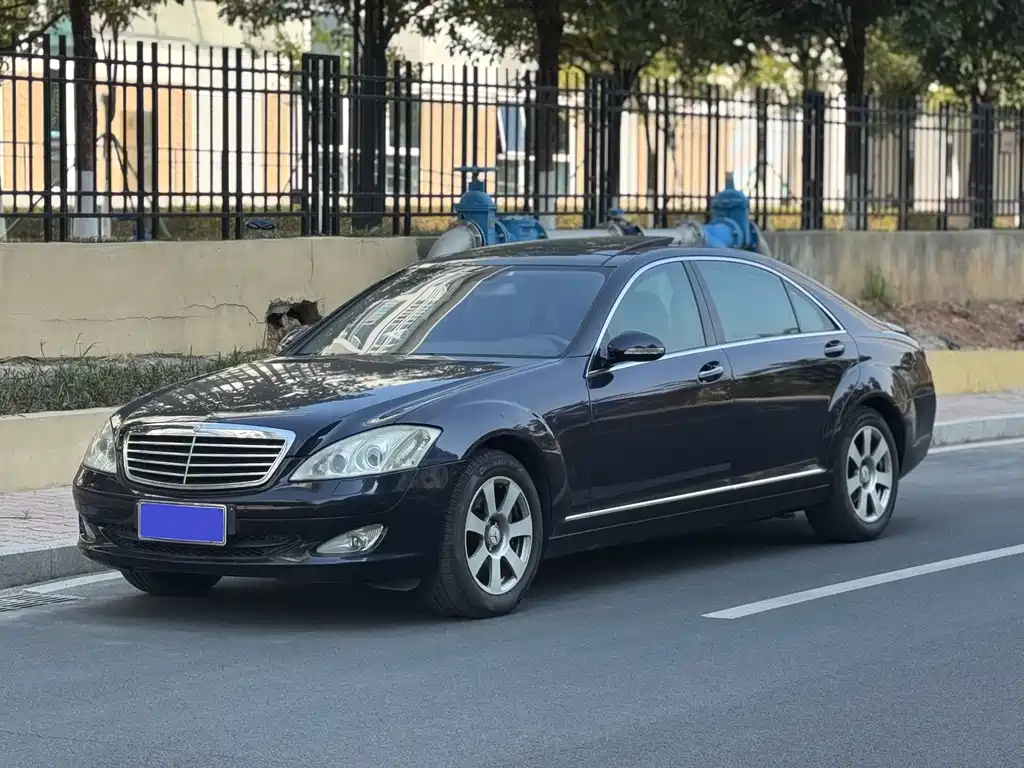 Mercedes-Benz S-Class 2006 — фото 1