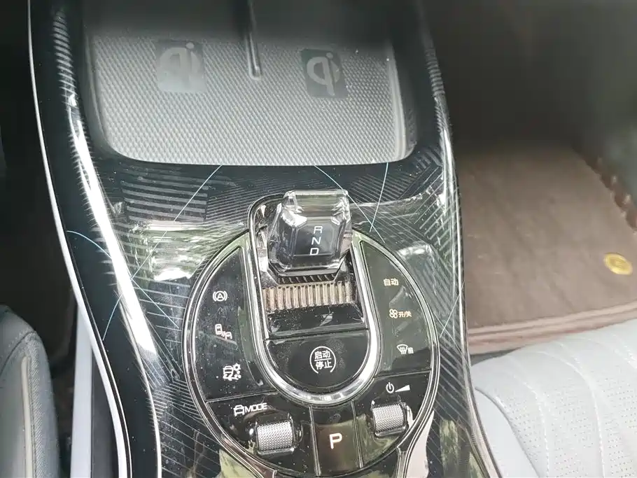 BYD Seal 2023 — фото 16