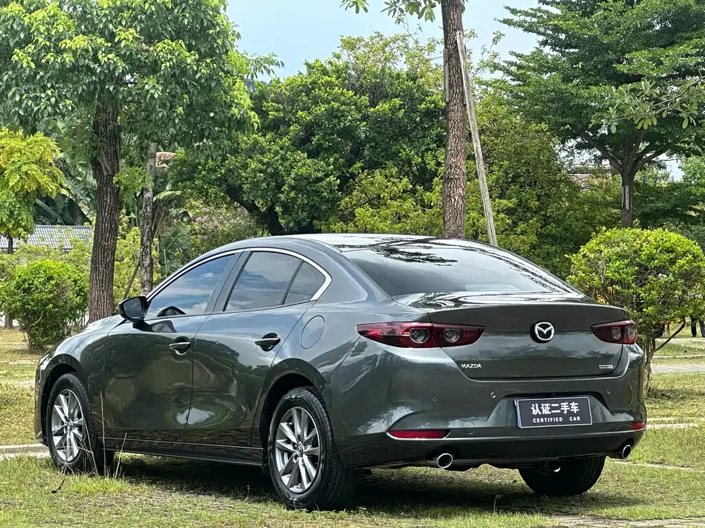 Mazda 3 Axela 2021 — фото 27