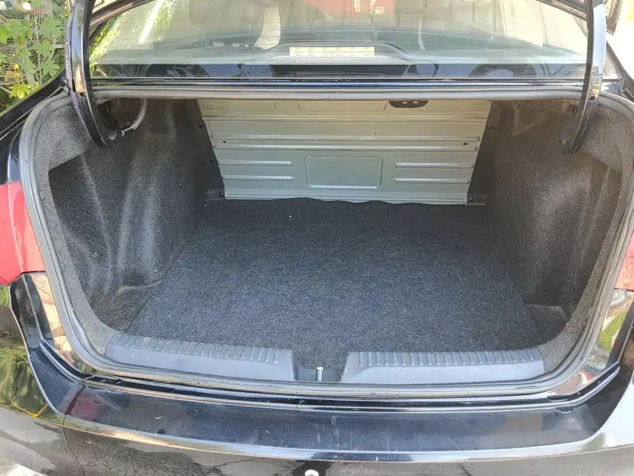 Volkswagen Santana 2013