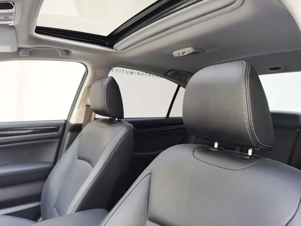 Subaru Legacy 2021 — фото 10