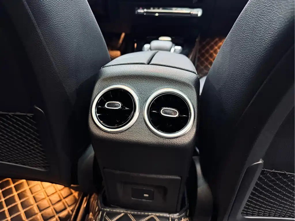 Mercedes-Benz A-Class 2022 — фото 18