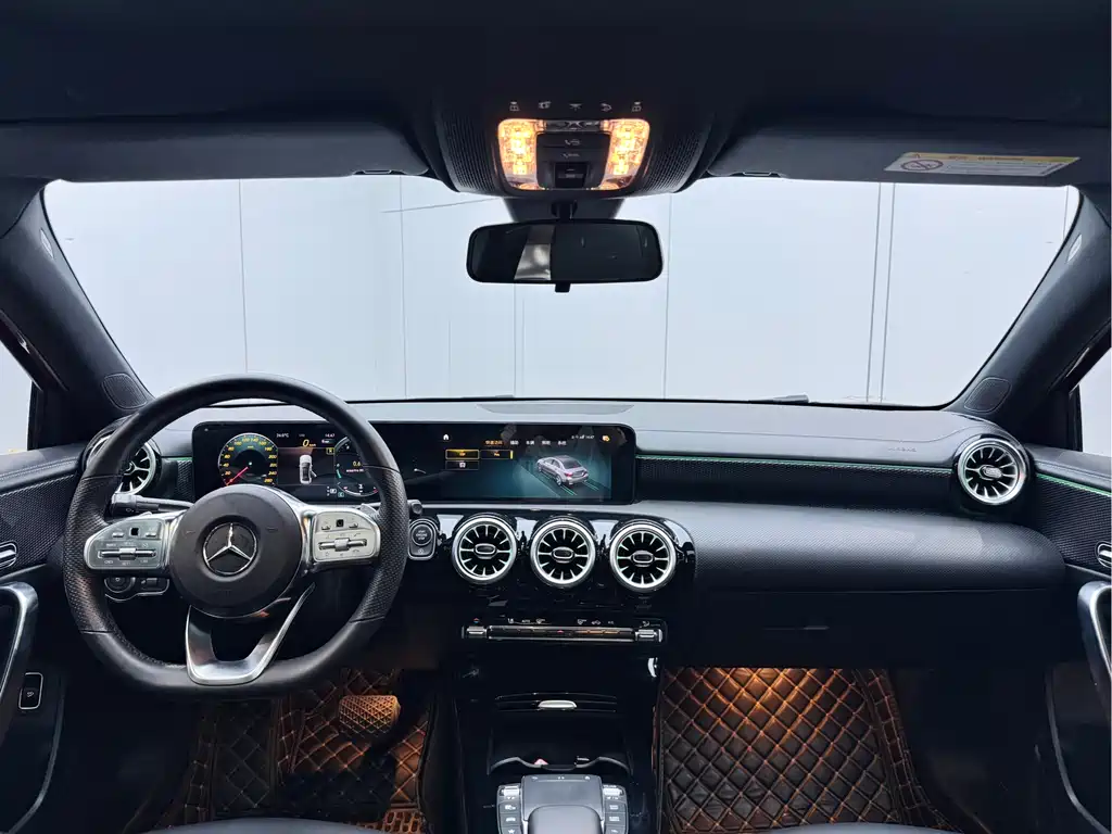 Mercedes-Benz A-Class 2022 — фото 19