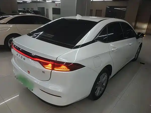 Aion S 2022