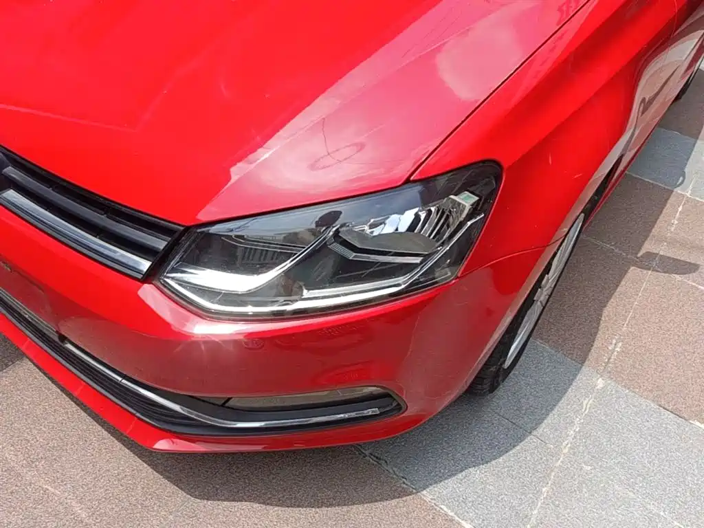 Volkswagen Polo 2017 — фото 24