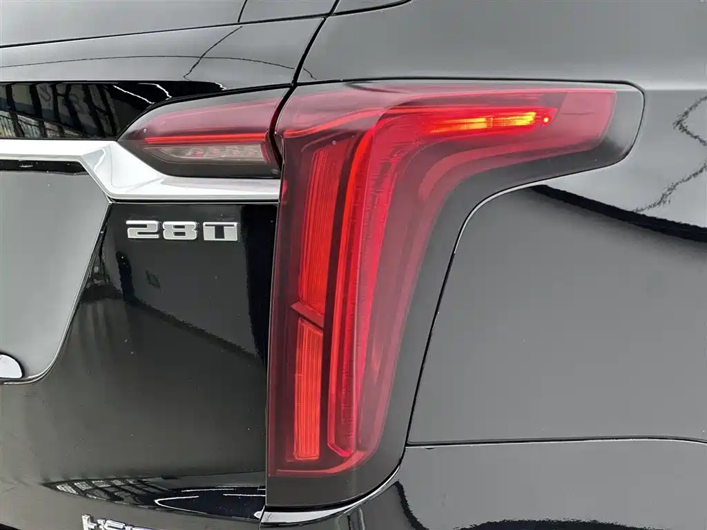 Cadillac XT6 2020 — фото 16