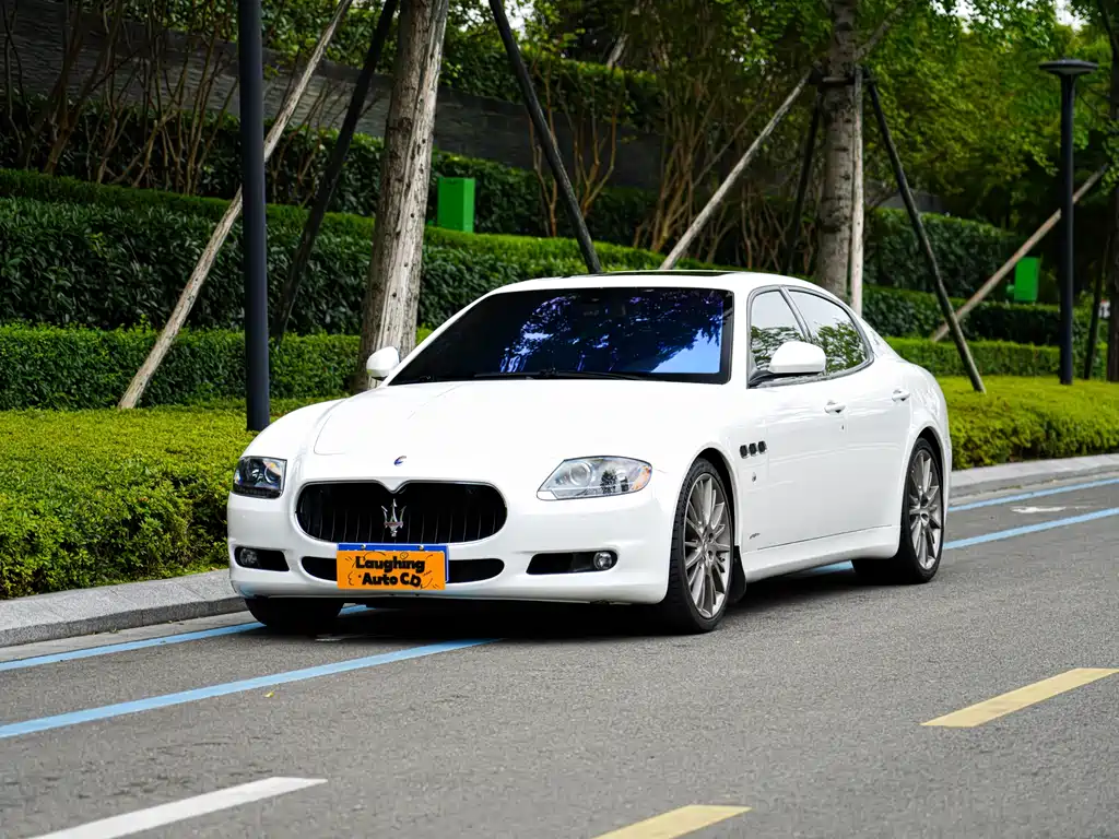 Maserati Quattroporte 2012