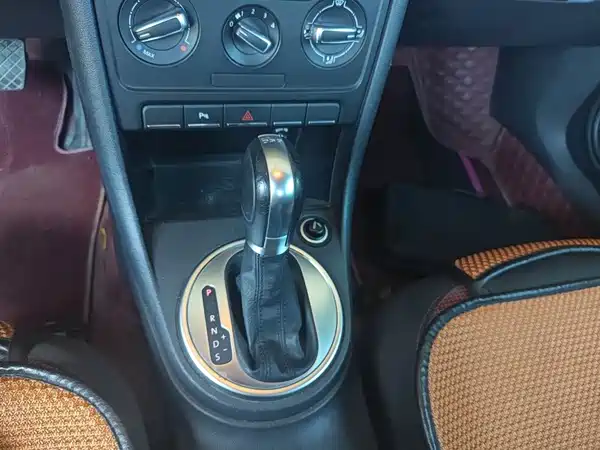 Volkswagen Beetle 2014