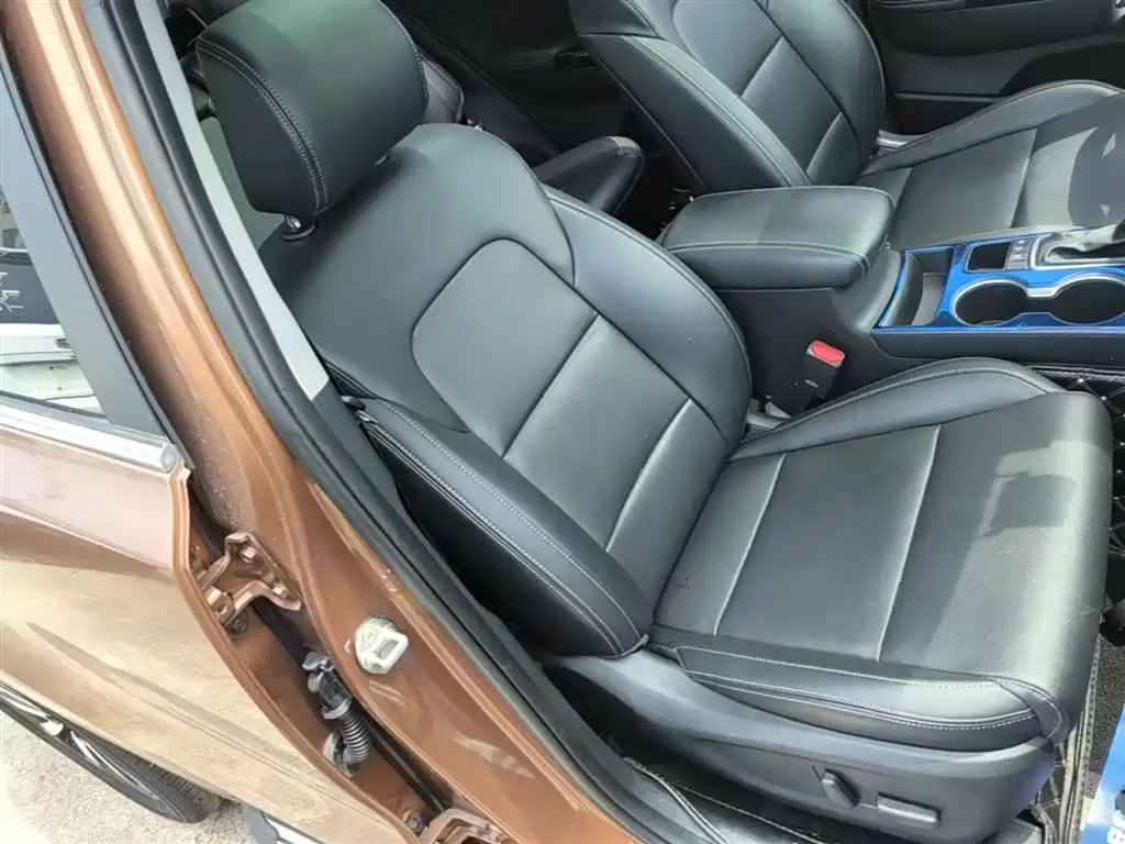 Kia KX5 2016 — фото 25
