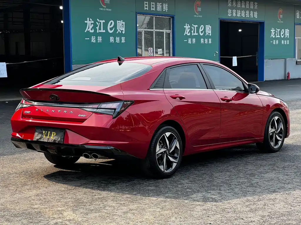 Hyundai Elantra 2023