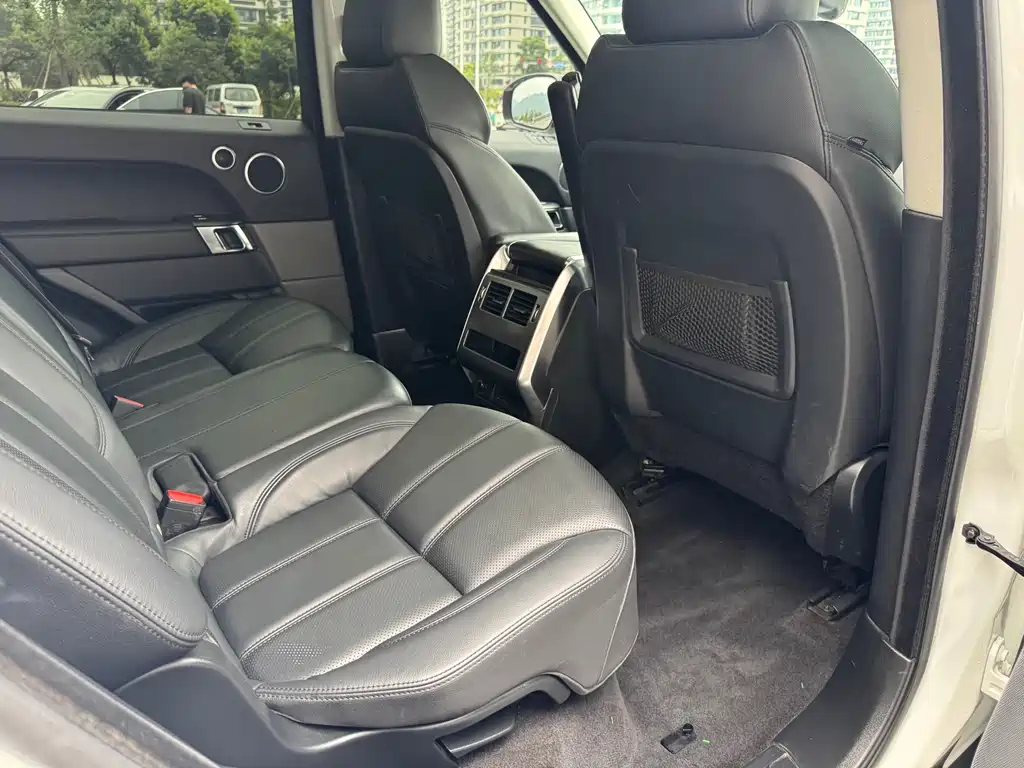 Land Rover Sport 2018 — фото 9