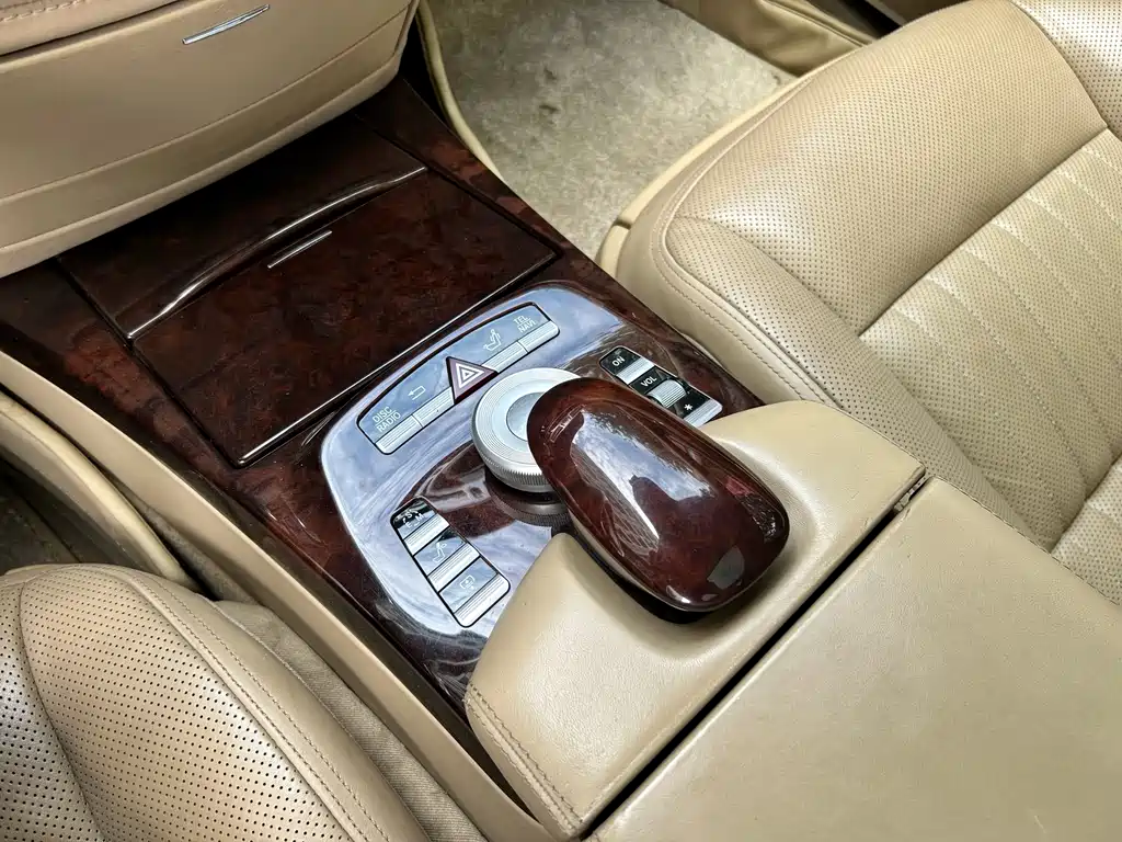 Mercedes-Benz S-Class 2011 — фото 15