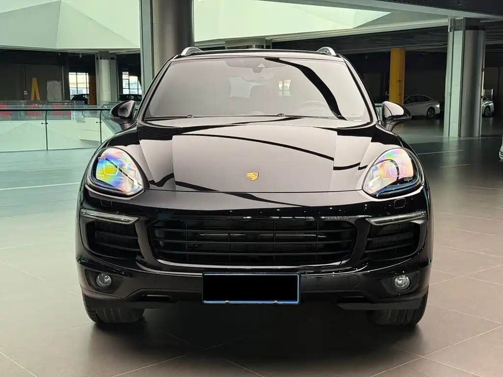 Porsche Cayenne 2015 — фото 2