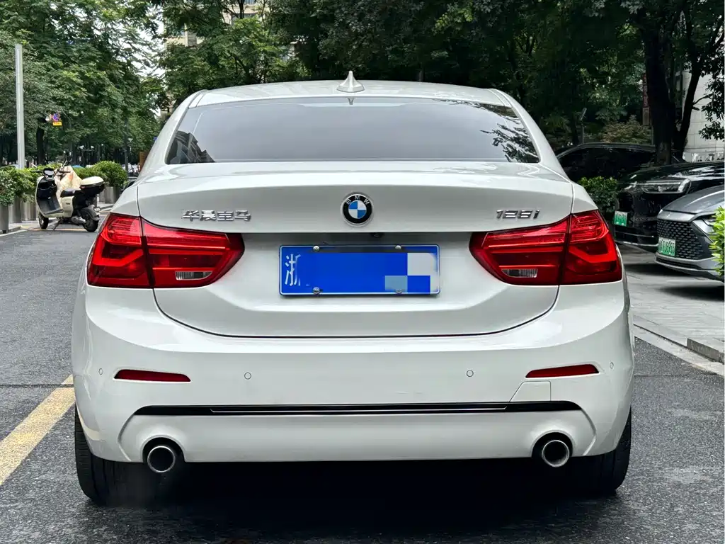 BMW 1 Series 2018 — фото 5