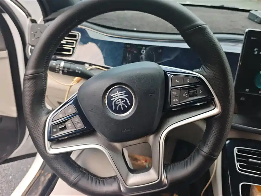 BYD Qin PLUS 2023 — фото 15