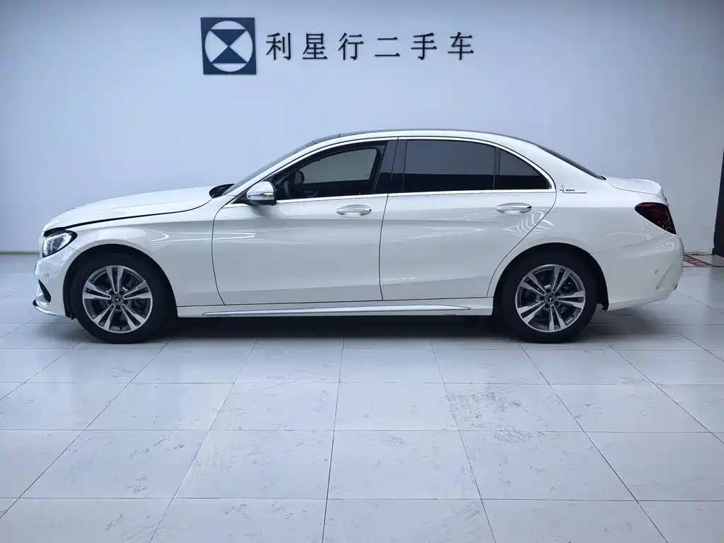Mercedes-Benz C-Class 2018 — фото 4