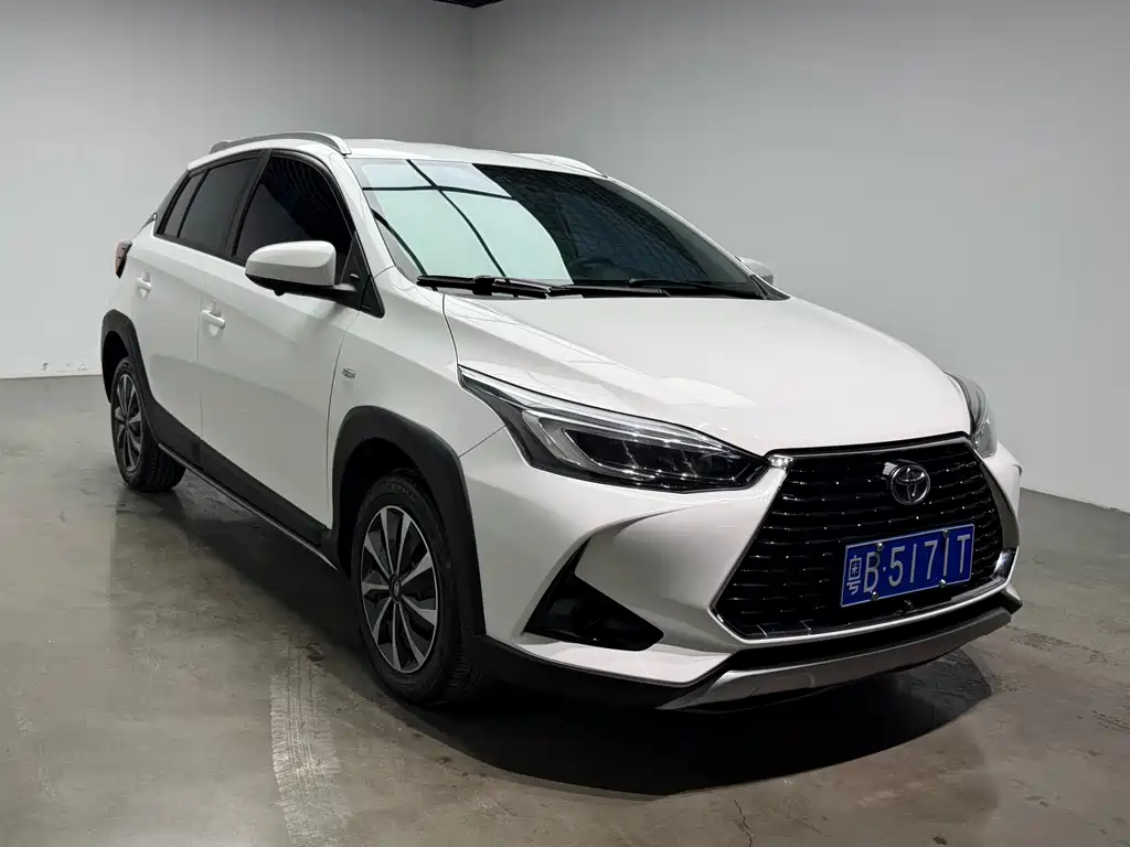 Toyota Yaris L 2022