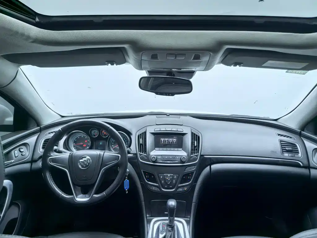Buick Regal 2014 — фото 10