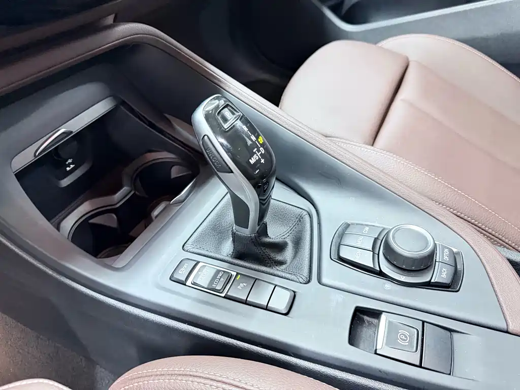 BMW X1 2020 — фото 14