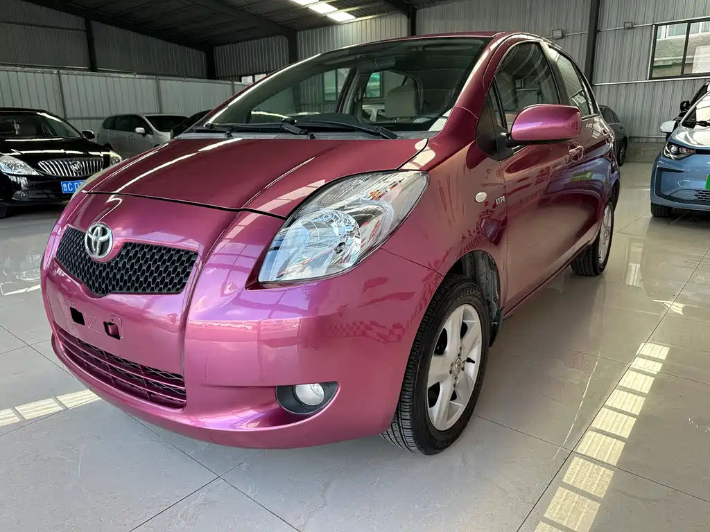 Toyota Yaris L 2008