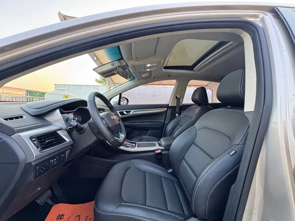 Geely Emgrand GS 2020 — фото 16
