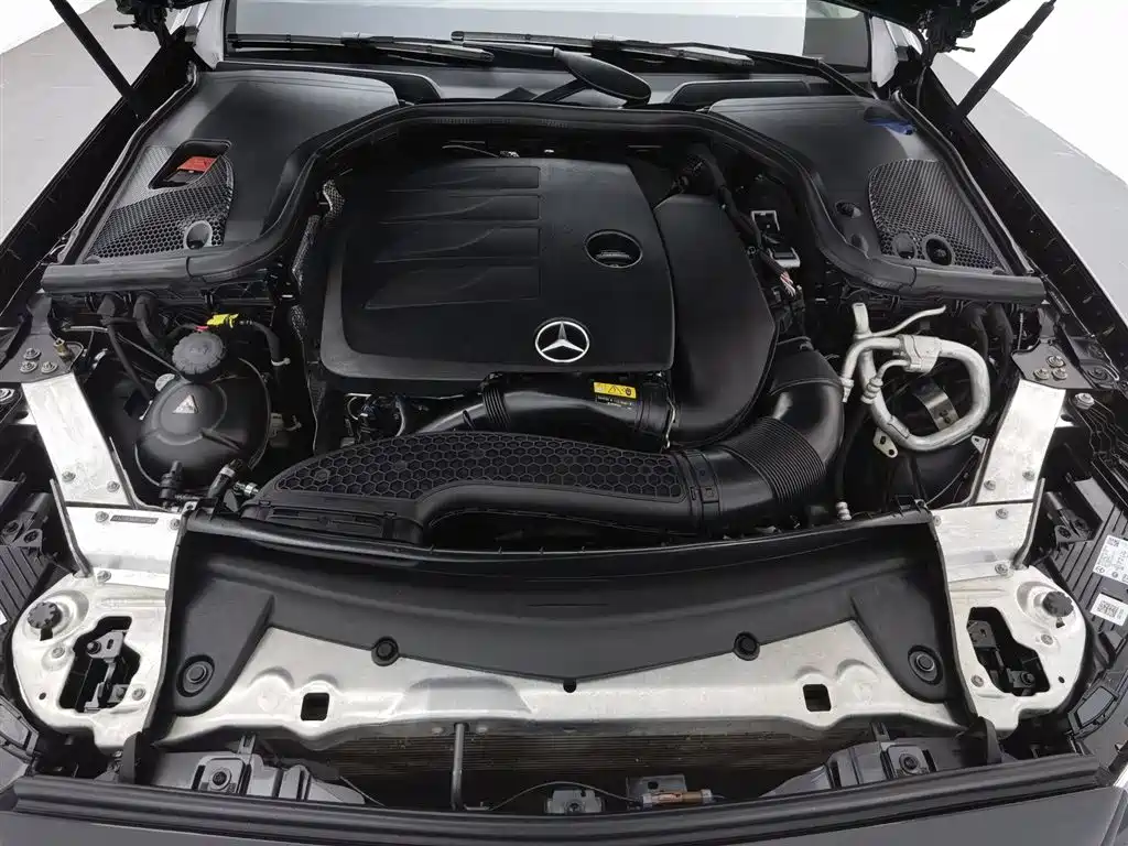 Mercedes-Benz E-Class 2023 — фото 6