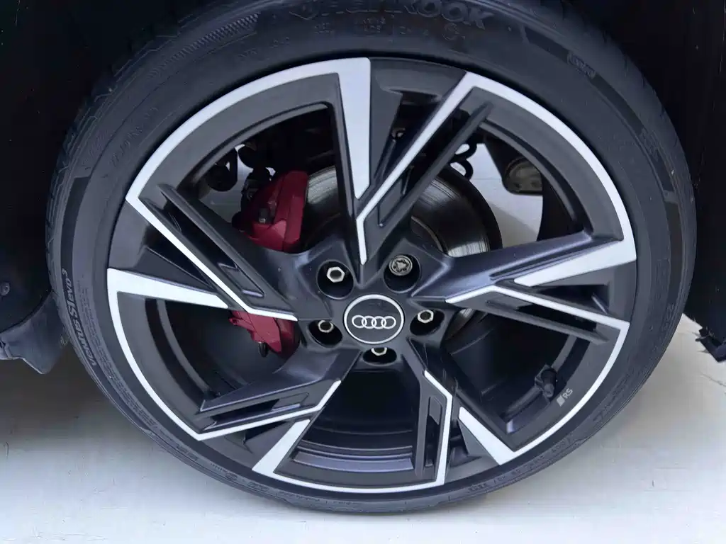 Audi A3 2023 — фото 20