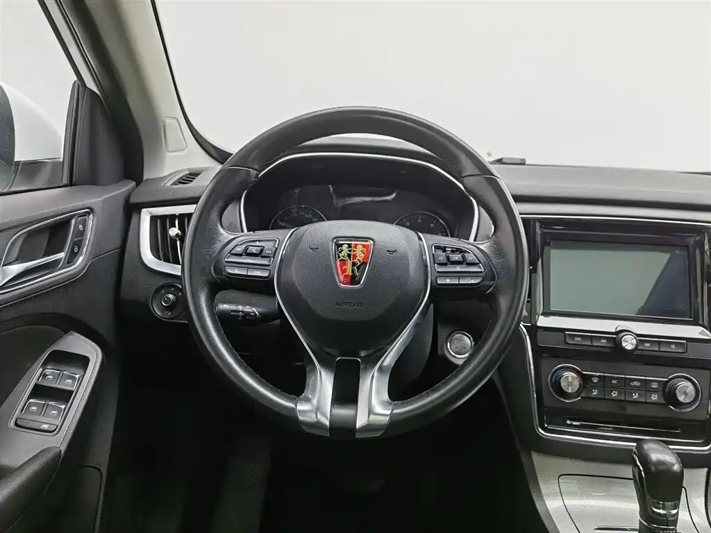 Roewe RX5 2018 — фото 11