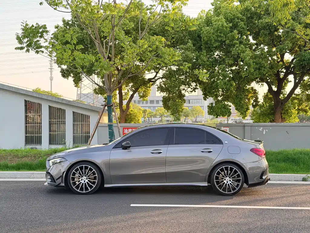 Mercedes-Benz A-Class AMG 2021 — фото 9