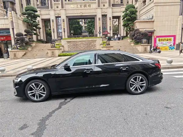Audi A6L 2025