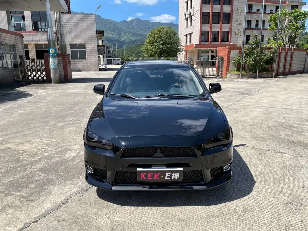 Mitsubishi Lancer EX 2011