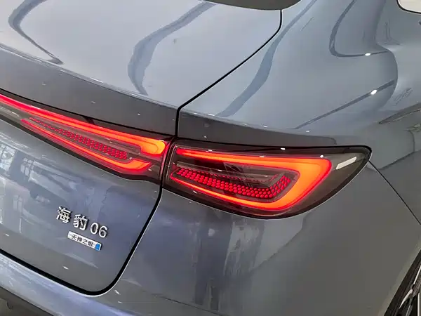 BYD Seal 06 2025