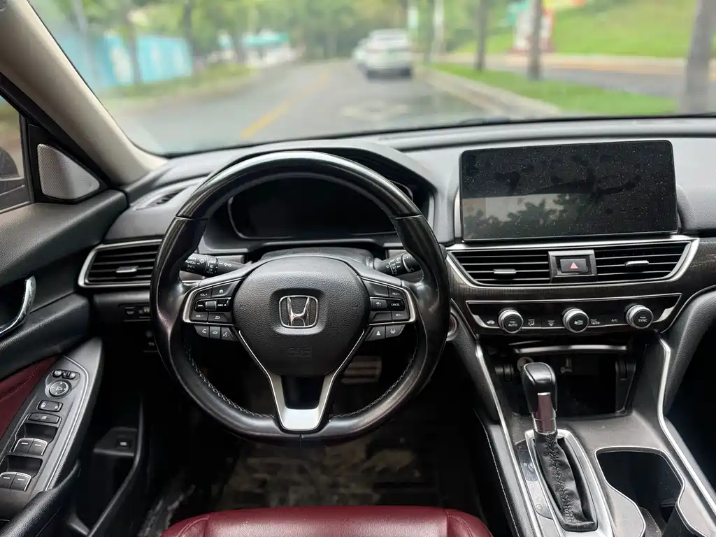 Honda Accord 2022 — фото 12