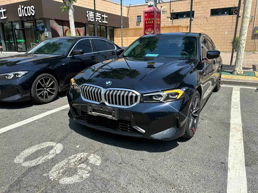 BMW 3 Series 2023 — фото 1
