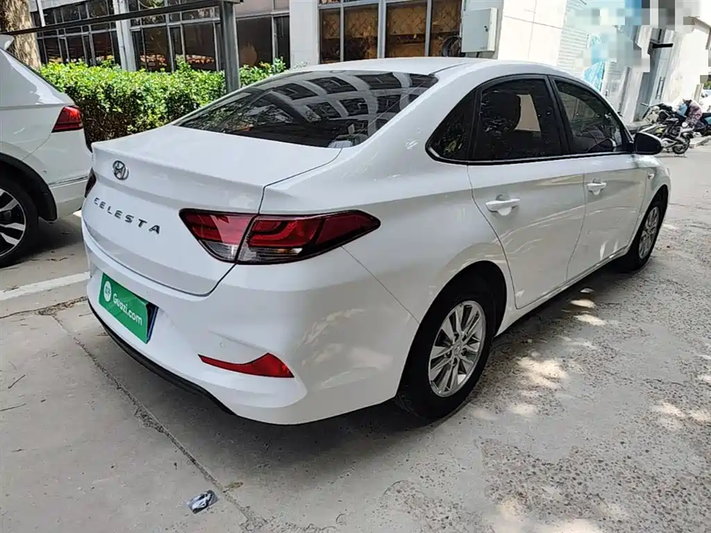Hyundai Elantra 2021 — фото 7