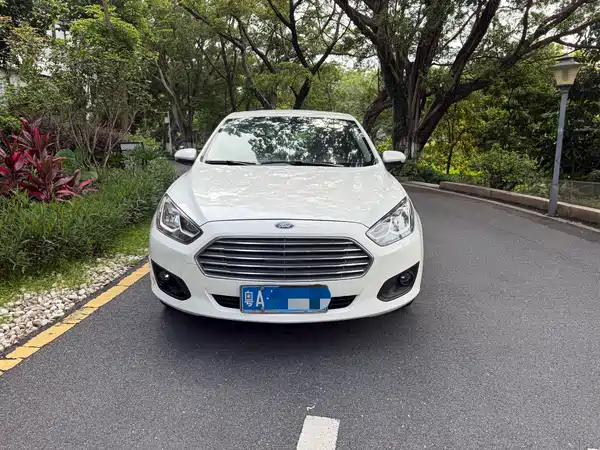 Ford Escort 2018