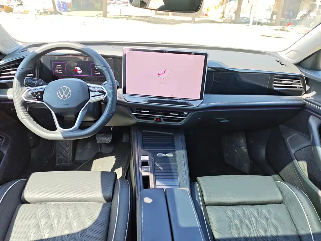 Volkswagen Magotan 2024