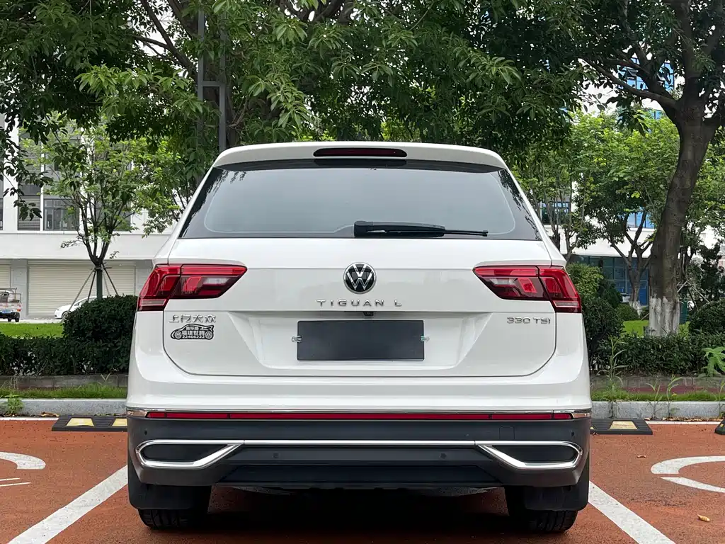 Volkswagen Tiguan L 2021 — фото 8