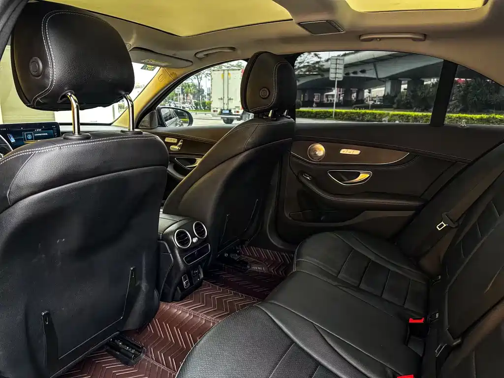 Mercedes-Benz C-Class 2020 — фото 8