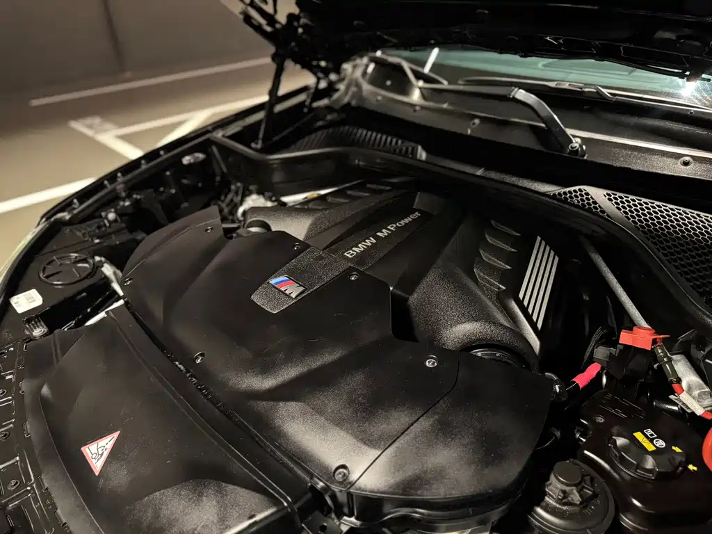 BMW X5 M 2016 — фото 11