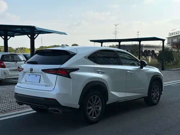 Lexus NX 2018