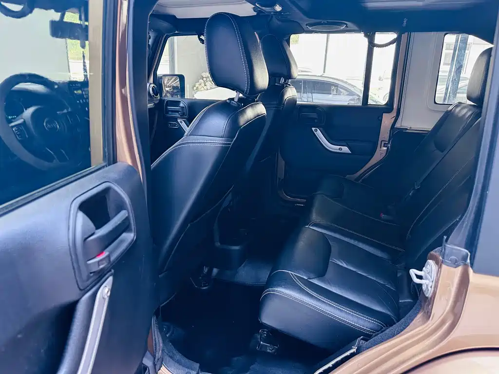 Jeep Wrangler 2015